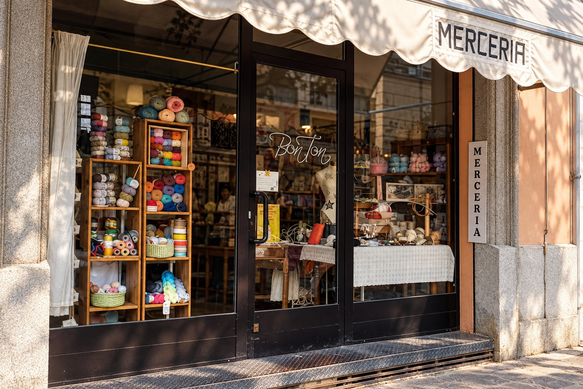 La vetrina della merceria BonTon a Mantova