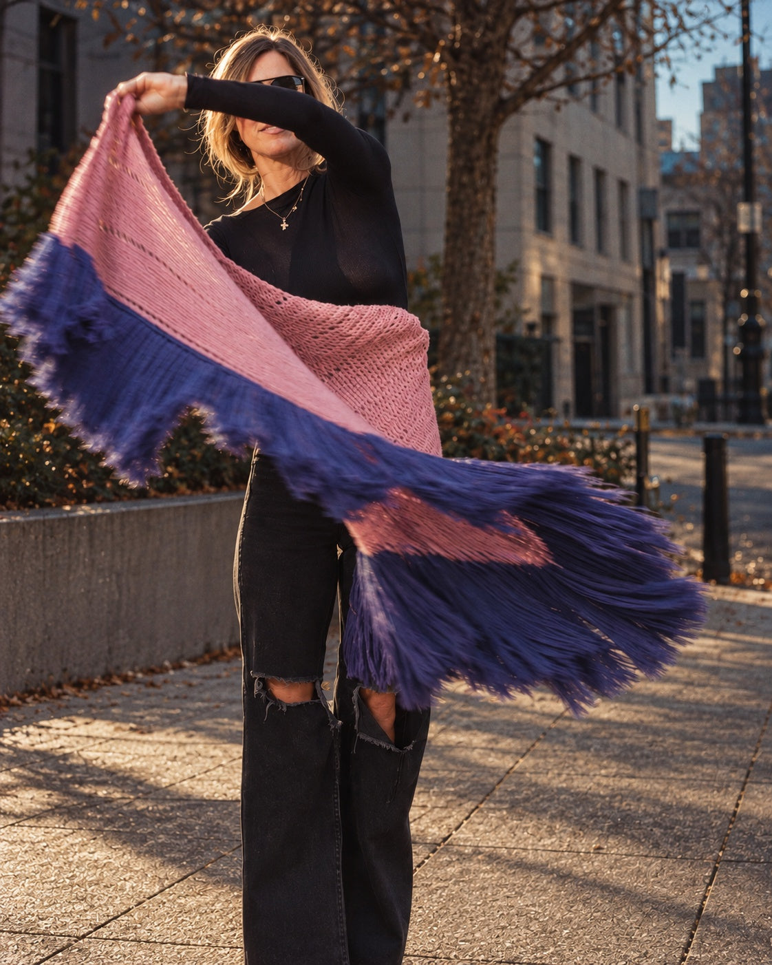 Odette Shawl indossato in città