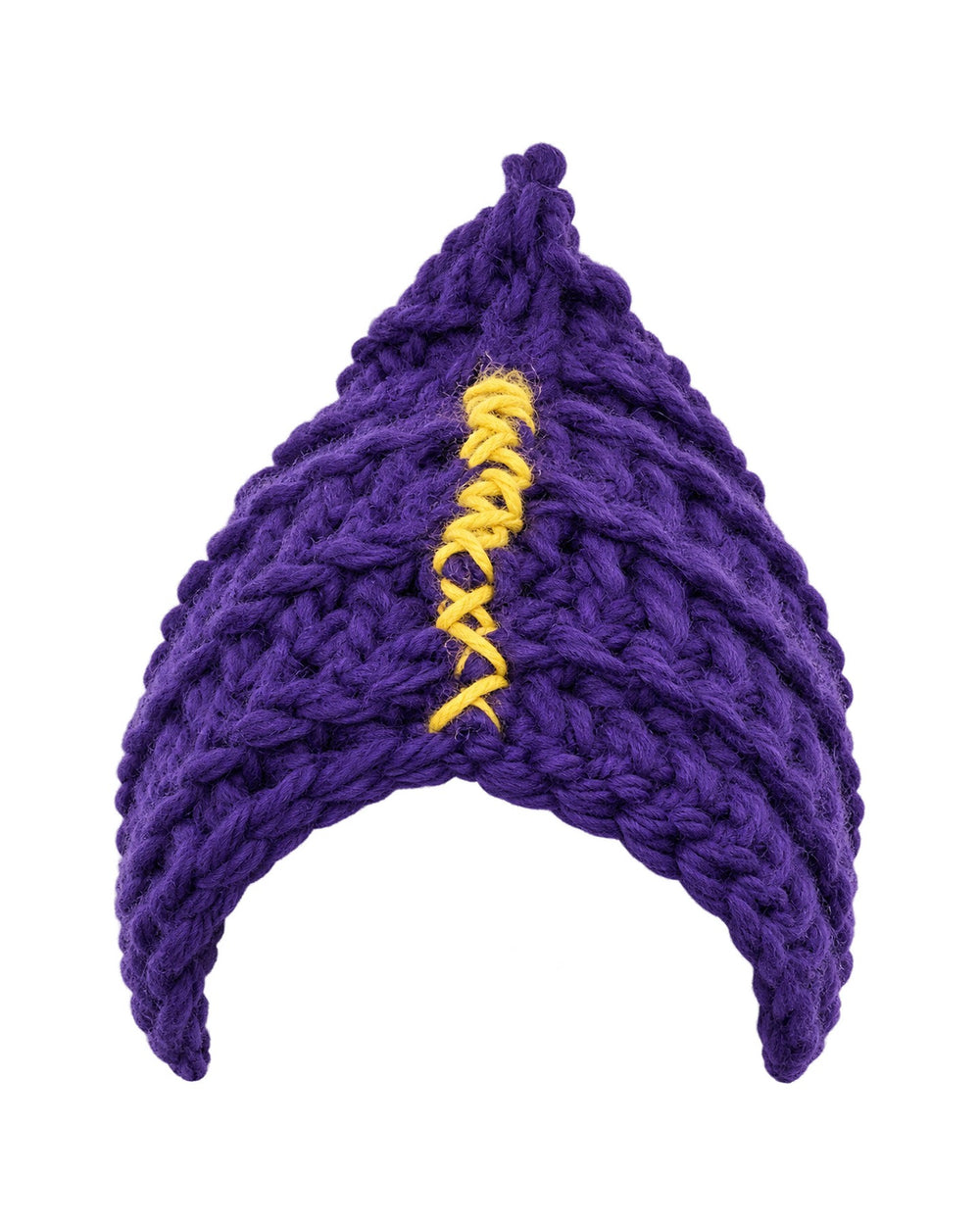 Kitri Cap, berretto a bustina all'uncinetto viola con cucitura decorativa gialla, su fondo bianco